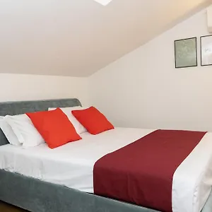Disciplini Duplex , Milano Italia